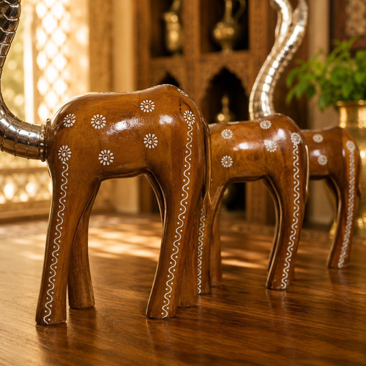 Decorative Handcrafted Deer Figurine Set – Antique Mustard Finish